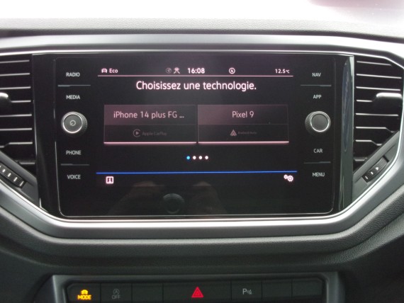 VOLKSWAGEN T-ROC CABRIOLET T-ROC CAB-010.jpg